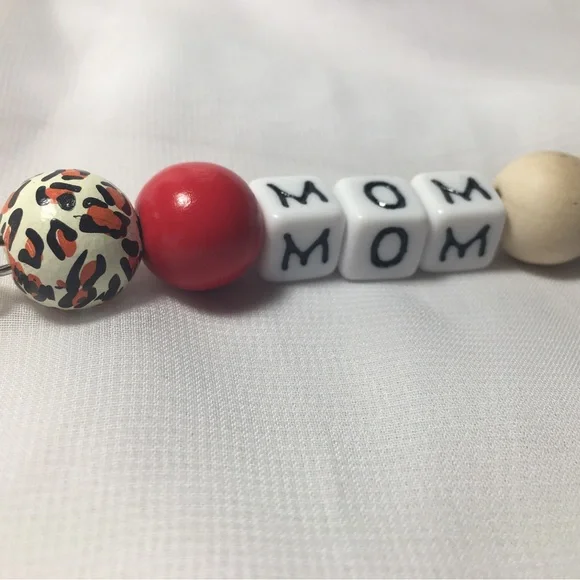 Mom Keychain ❤️ - Picture 3 of 5